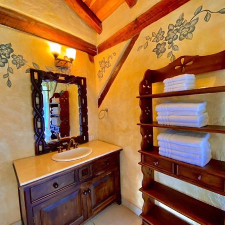 Hacienda San Juan De La Vega Bed & Breakfast Отавало Екстериор снимка
