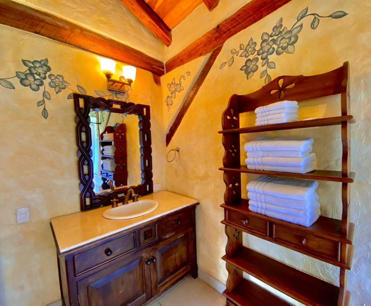 Hacienda San Juan De La Vega Bed & Breakfast Отавало Екстериор снимка