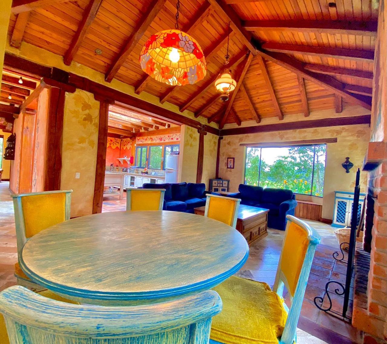 Hacienda San Juan De La Vega Bed & Breakfast Отавало Екстериор снимка