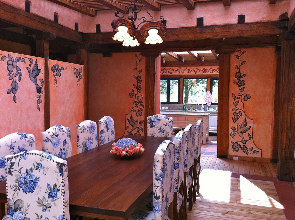 Hacienda San Juan De La Vega Bed & Breakfast Отавало Екстериор снимка